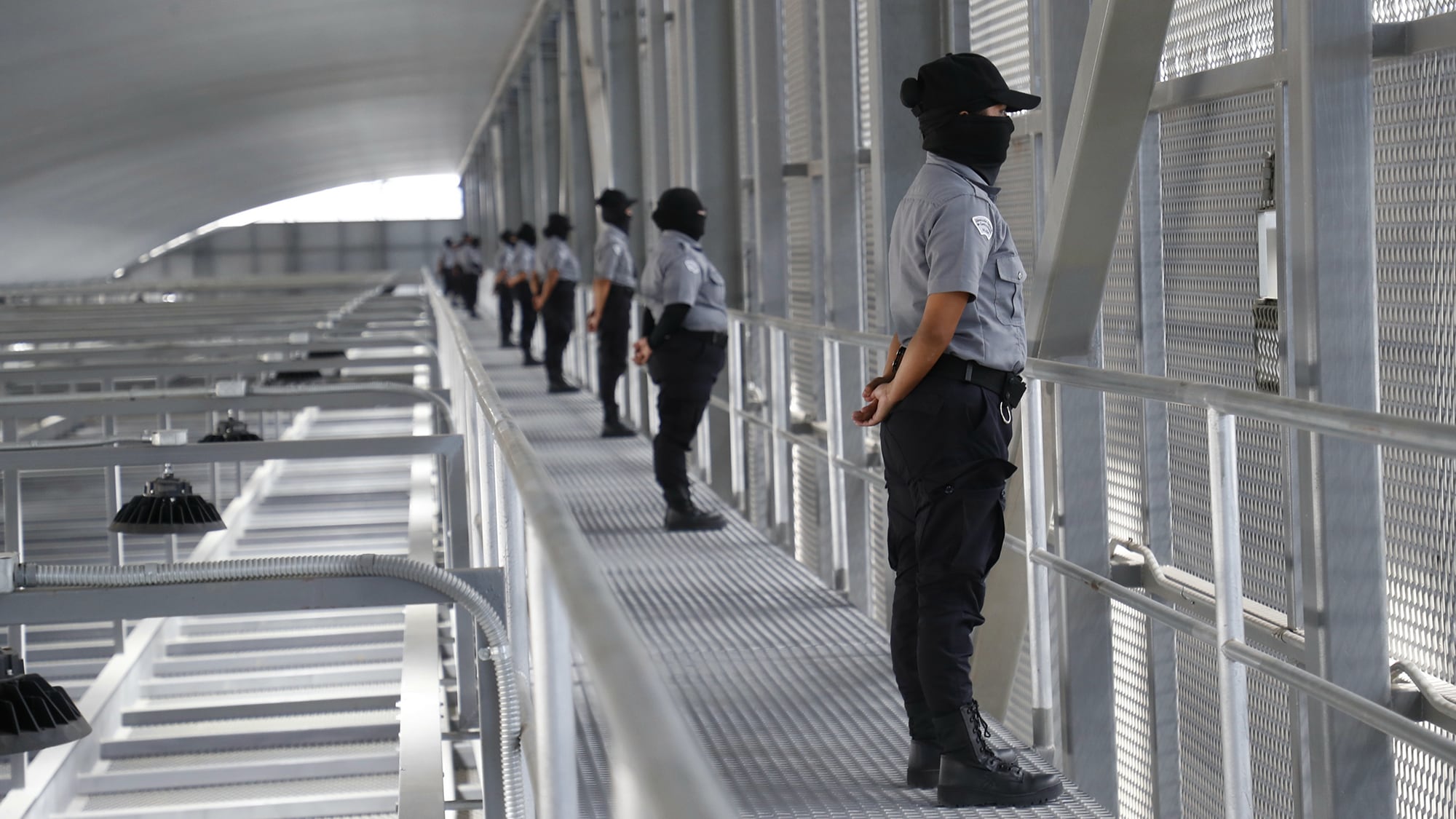 Centro de Confinamiento del Terrorismo" (CECOT)