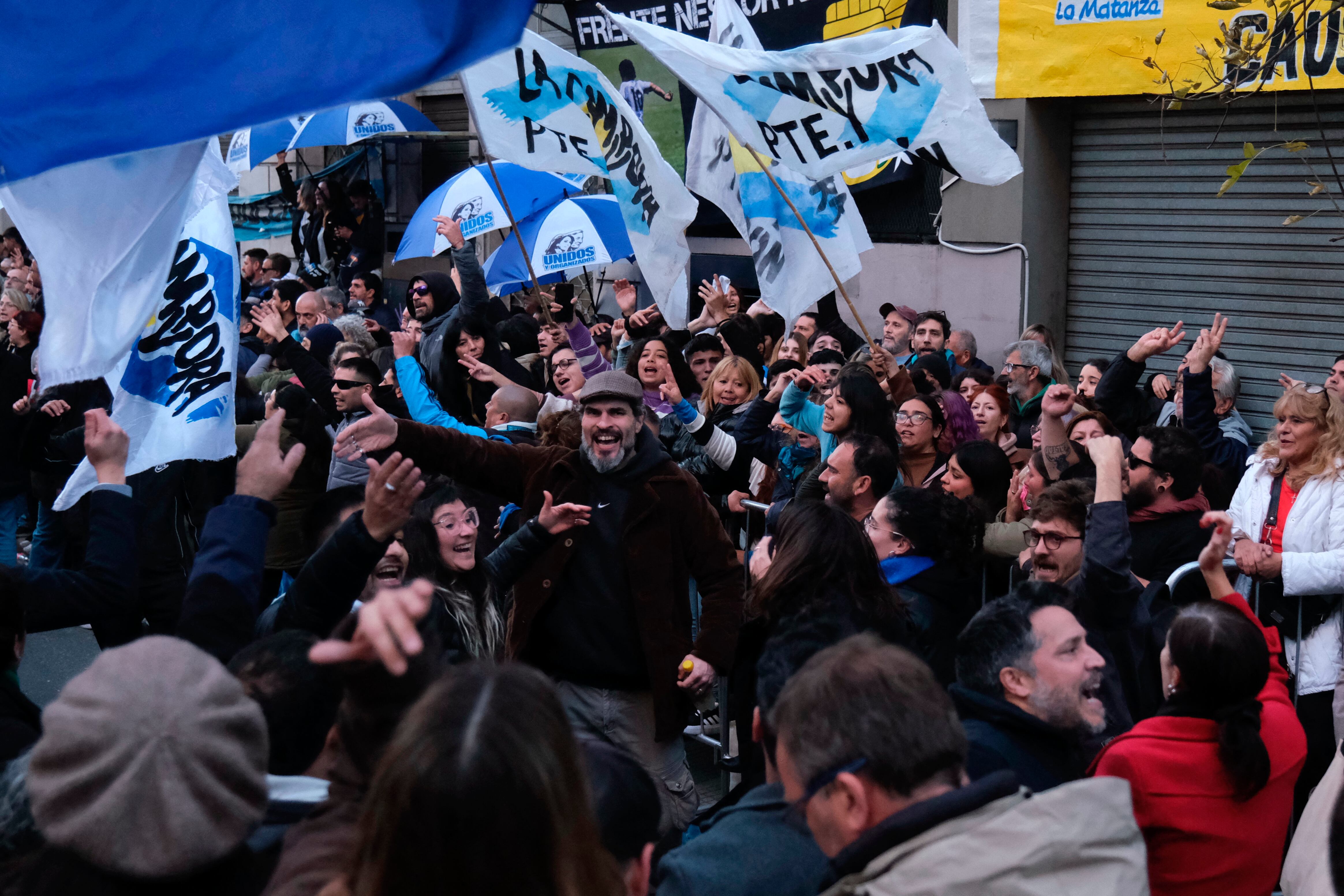 Manifestaciones en Buenos Aires por condena contra Cristina Fernández.