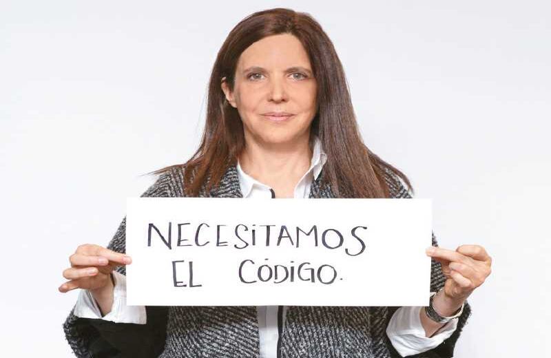 Sylvia Escobar, presidente de Terpel. Representa el apoyo empresarial a un nuevo código.