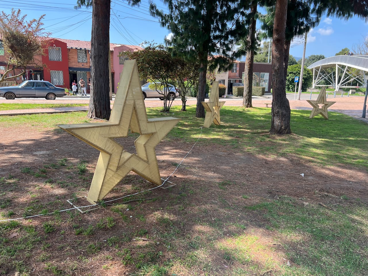 La magia de la Navidad regresa a Sopó: descubra su fascinante alumbrado temático en el Parque Principal