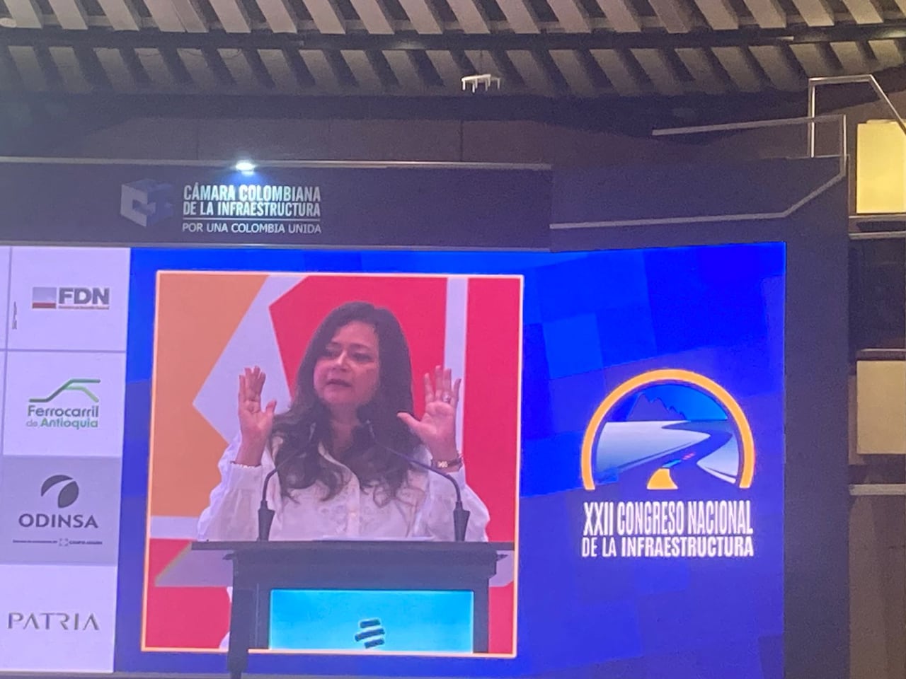 María Fernanda Rojas, ministra de Transporte, en el Congreso de Infraestructura 2025