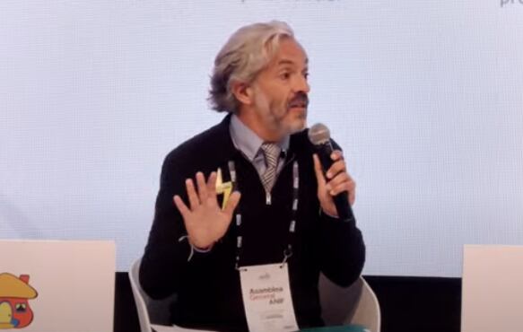 Juan Daniel Oviedo, precandidato a la presidencia de la República