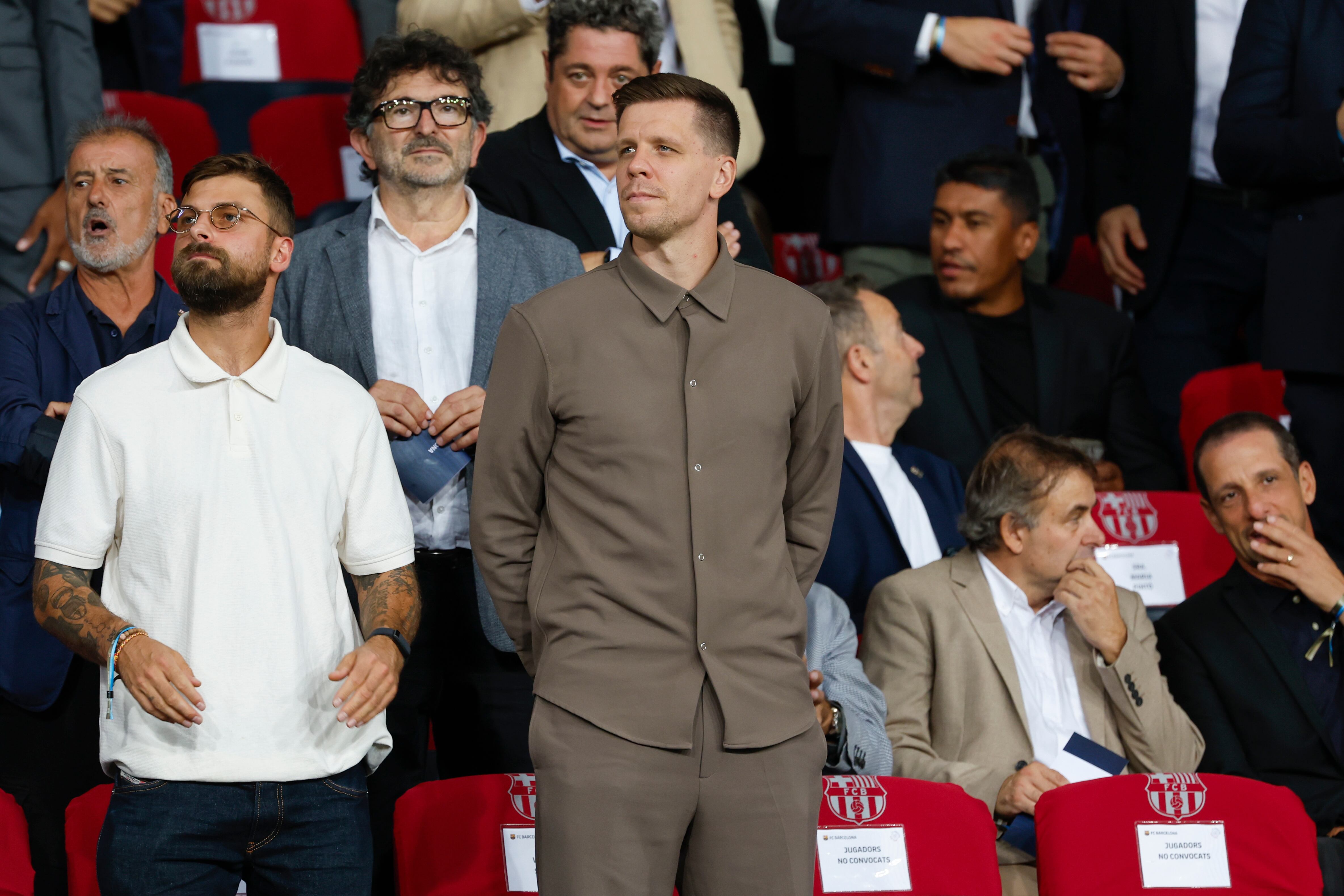 El arquero Wojciech Szczęsny fue oficializado como refuerzo del FC Barcelona para reemplazar a Ter Stegen.
