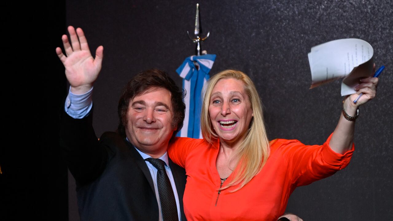 Javier Milei, junto a su hermana, Karina Milei.