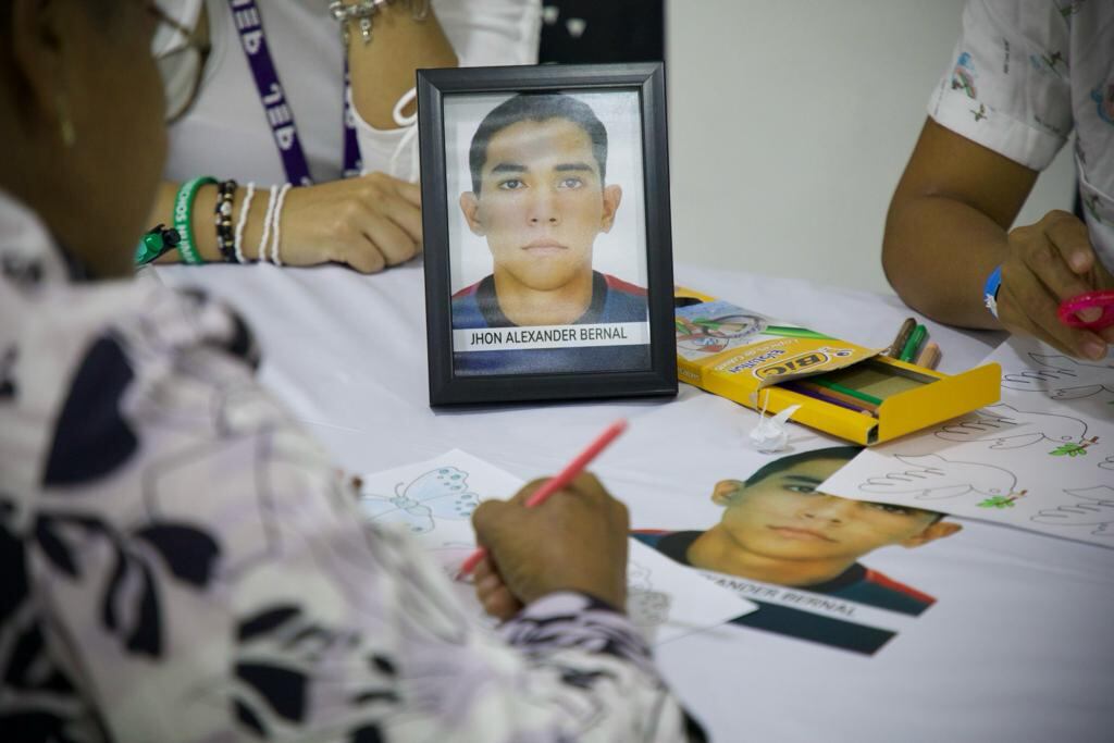 La JEP hizo la entrega digna de 18 cuerpos de personas víctimas  de desaparición forzada y que fueron identificados en Guaviare