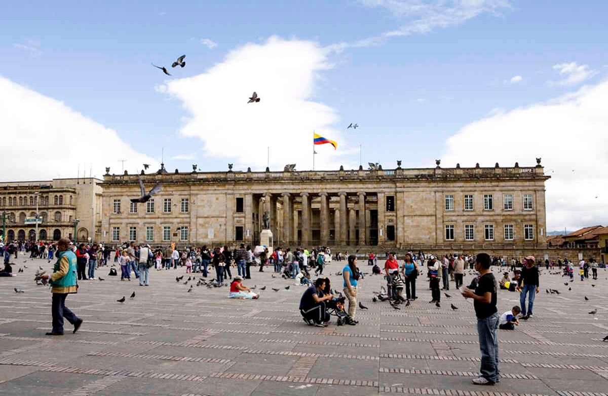 El presidente Iván Duque anunció recientemente que los encuentros masivos como partidos de fútbol, conciertos y festivales no tendrán lugar este año por causa de la pandemia de la covid-19. Juan Pablo Gutiérrez-SEMANA