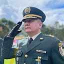 Investigan al general Olveiro Pérez Mahecha, jefe de Planeación y Políticas del Ejército por usar, al parecer, personal militar para trabajos domésticos.