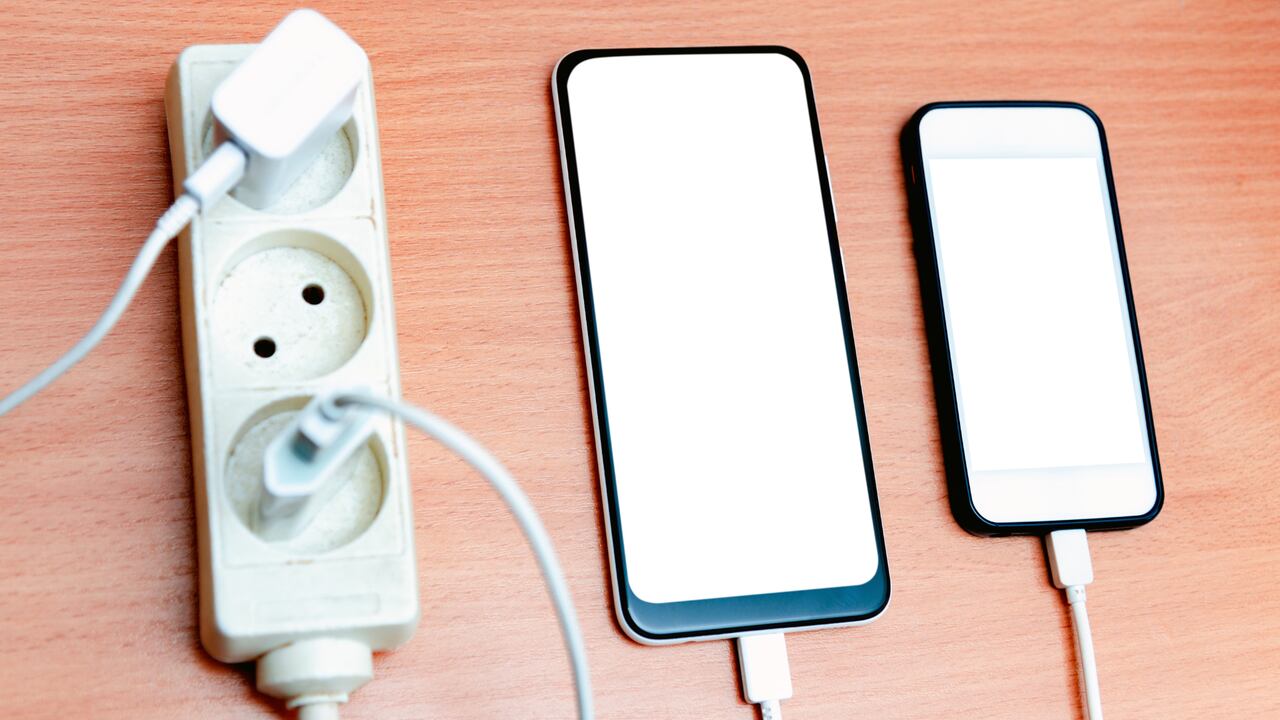 La carga rápida es una herramienta poderosa que facilita la vida, pero es importante usarla correctamente.