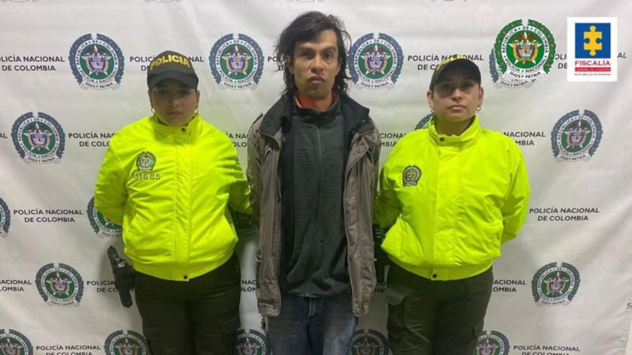 Fueron dos los delitos que imputó la Fiscalía en contra de Juan Pablo González Gómez, el hombre señalado del abuso sexual en contra de una menor de edad en la estación de TransMilenio