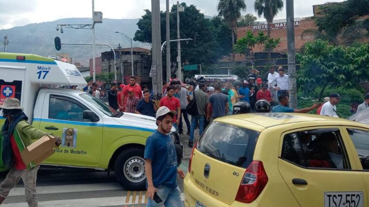Lugar de los hechos donde el hombre se prendió fuego en Medellín, Antioquia.
