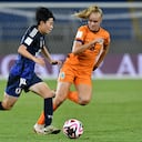 Japan's midfielder Miyu Matsunaga (L) and Netherlands' midfielder Ilse Kemper fight for the ball during the 2024 FIFA U-20 Women's World Cup semi-final match between Japan and Netherlands at the Pascual Guerrero Olympic Stadium in Cali, Colombia on September 18, 2024. (Photo by Nelson Rios / AFP)