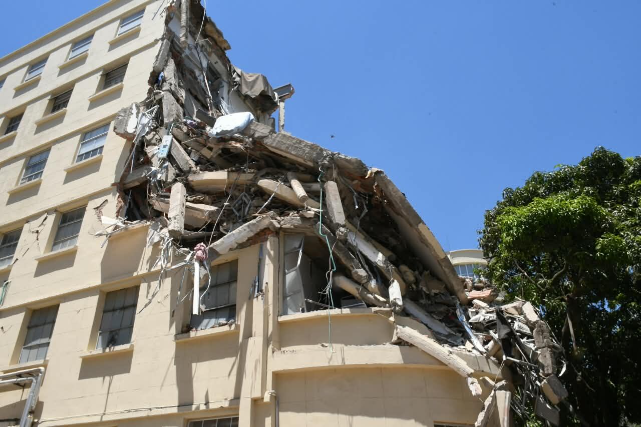 Así quedo el HUV luego del terremoto en Cali.