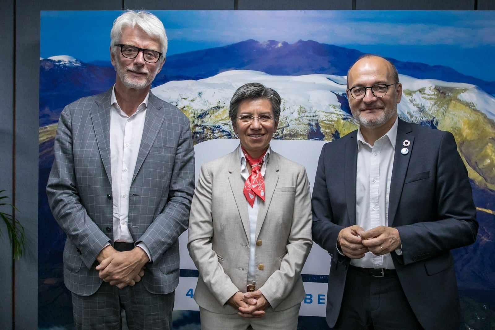 La alcaldesa Claudia López se reunió con altos representantes de este importante grupo internacional.