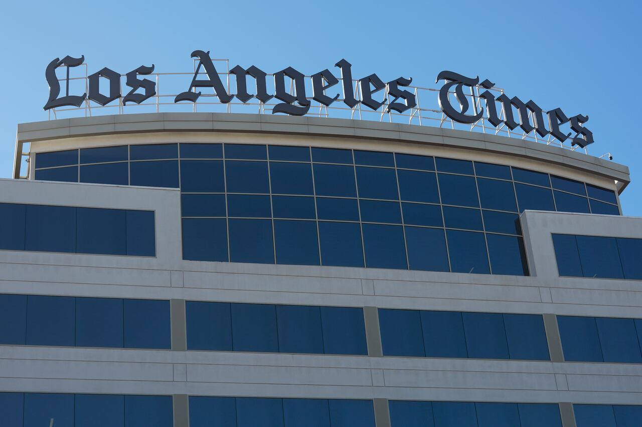 La sede del periódico Los Angeles Times en El Segundo, California, el martes 23 de enero de 2024. (AP Foto/Damian Dovarganes)
