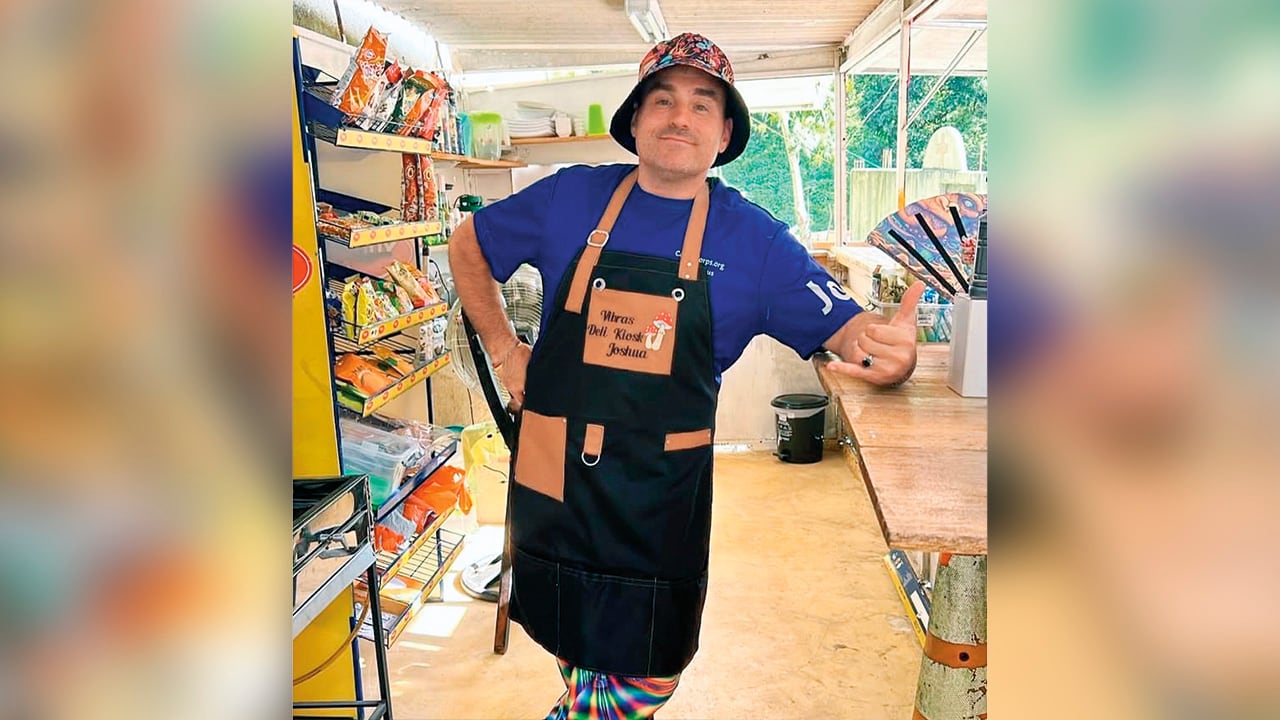 Joshua David Linney se radicó en Colombia. Sin embargo, Estados Unidos solicitó su extradición por el delito de tráfico de estupefacientes a causa de una presunta alianza con grupos criminales.