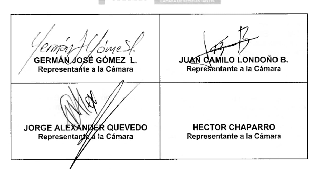 La firma de Alexander Quevedo.
