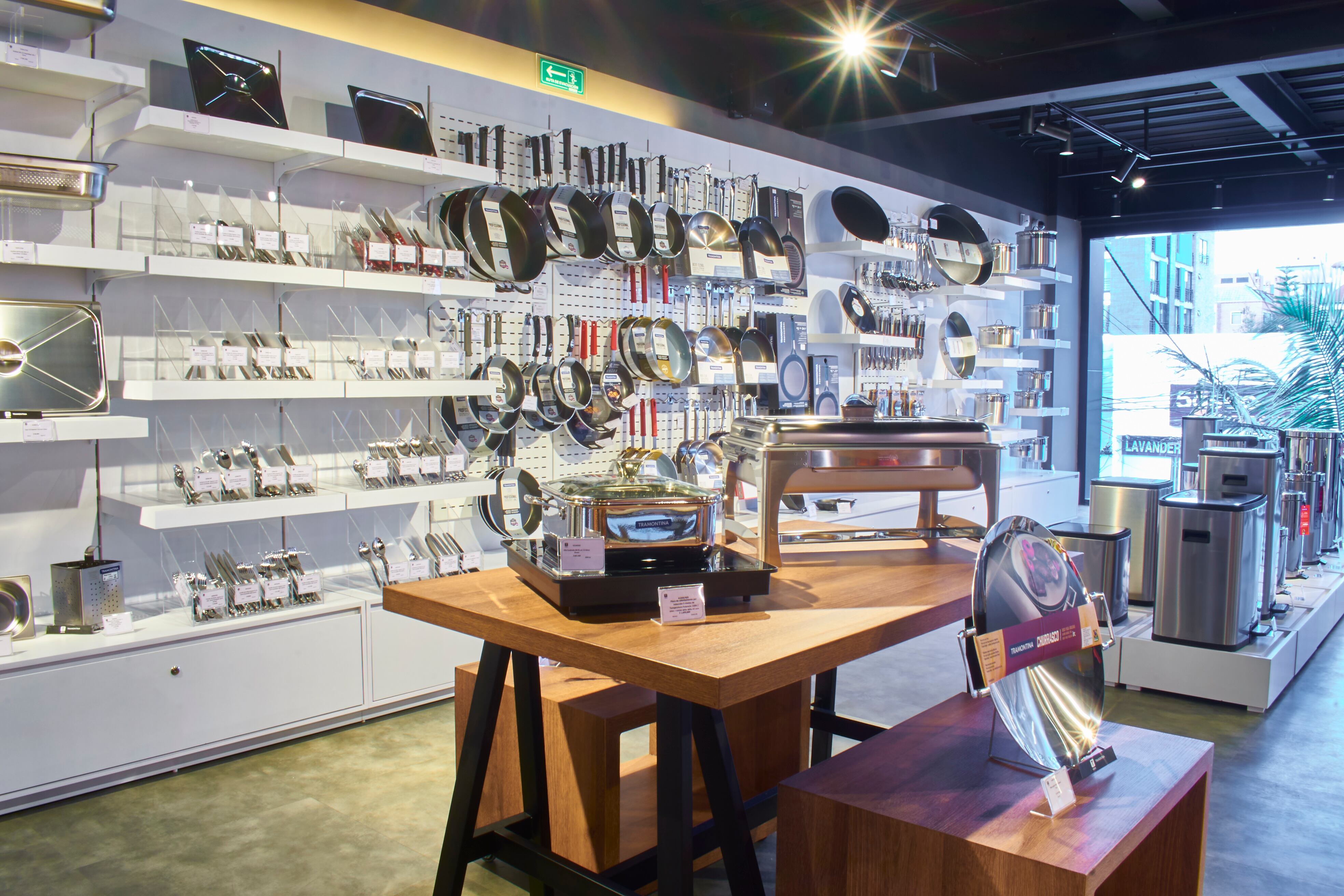 Los tres sartenes que no pueden faltar en la cocina, de acuerdo con expertos culinarios