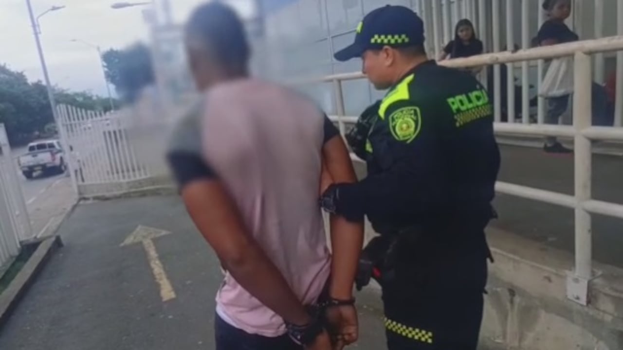 Uno de los presuntos asesinos fue capturado momentos después del crimen.