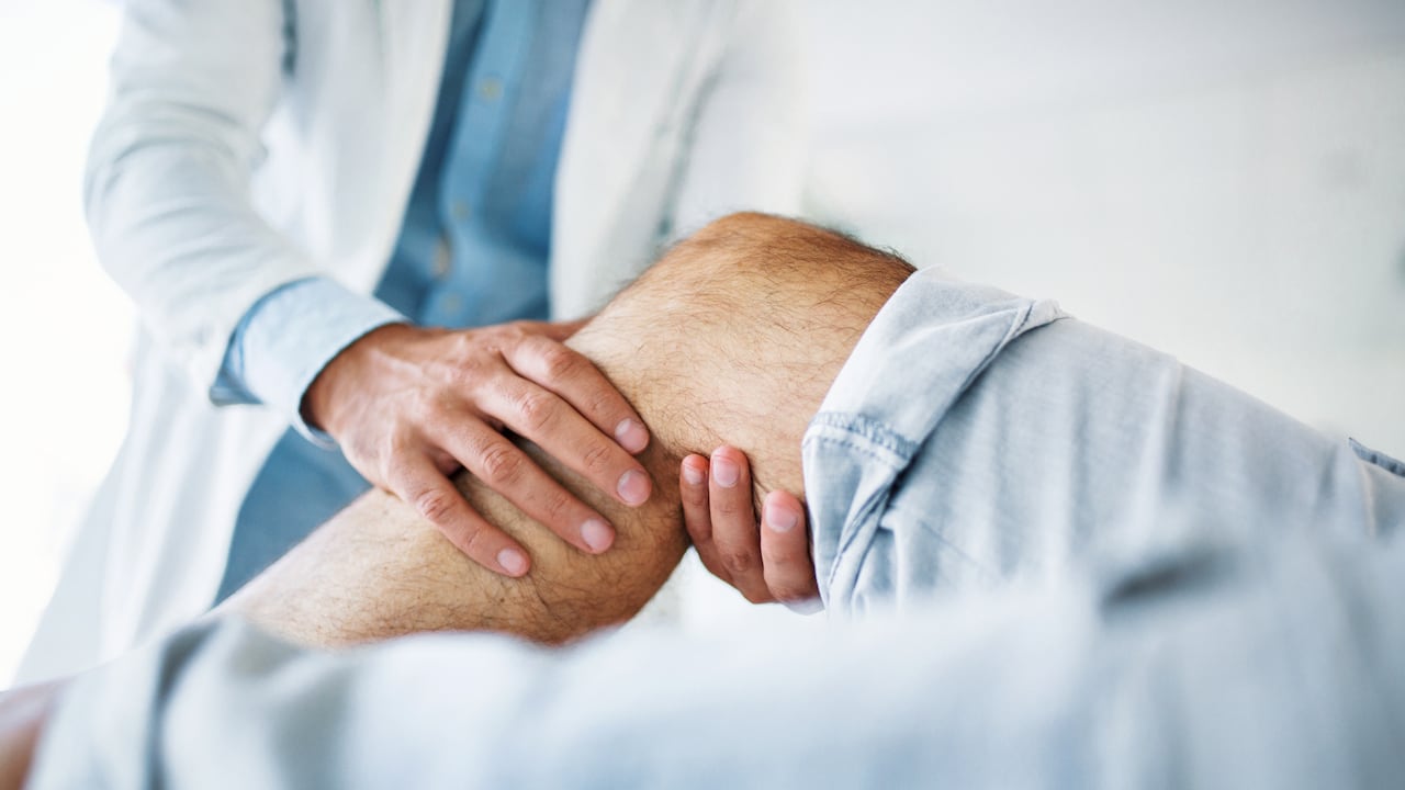 Los niveles más altos de colesterol HDL están asociados con un menor riesgo de desarrollar una enfermedad cardíaca.