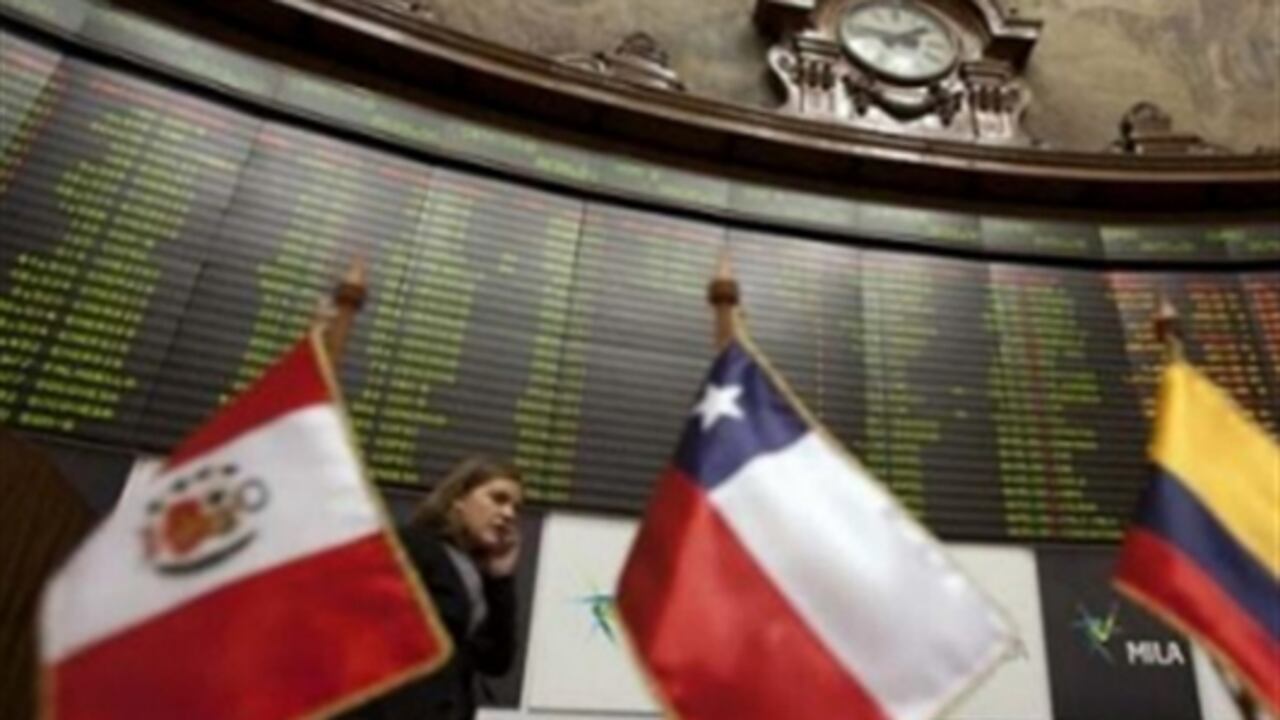 La BMV, que la semana pasada reportó negociaciones de renta variable por unos 2,600 millones de dólares diarios, ha estado buscando su integración al MILA con la intención de ampliar sus opciones de negociación y diversificar portafolios.