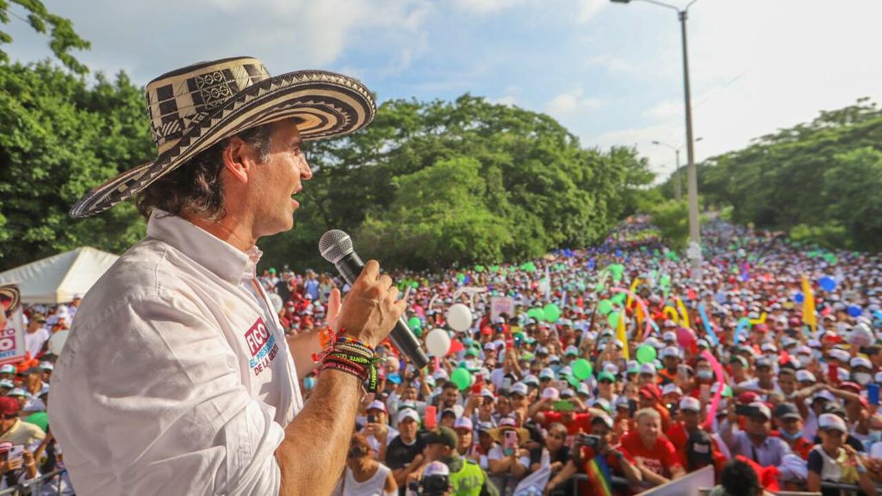 Federico Gutiérrez en campaña por la Costa Caribe.