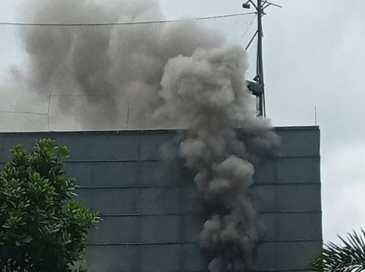 Incendio en el centro comercial El Tesoro de Medellín.