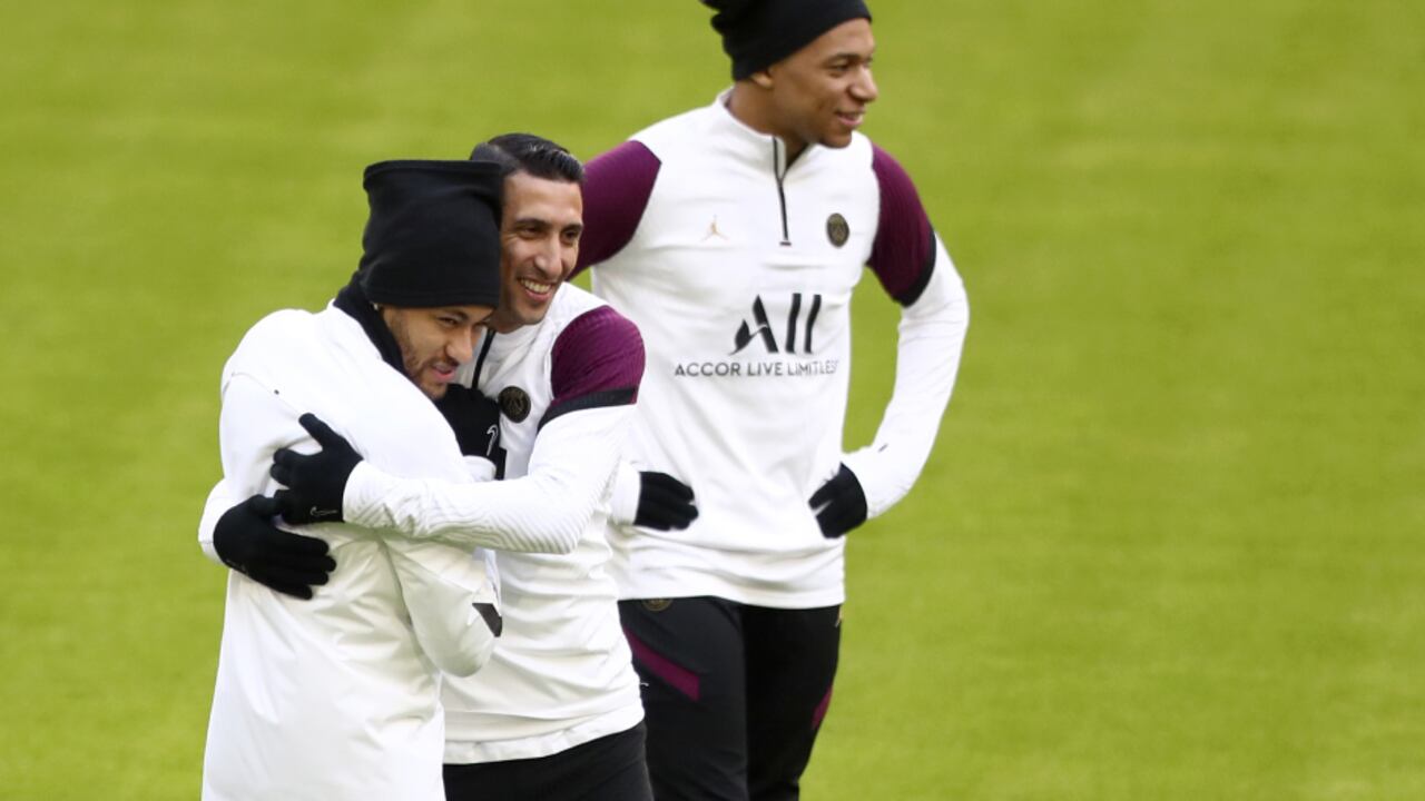 Bayern Múnich vs. PSG por Champions League.