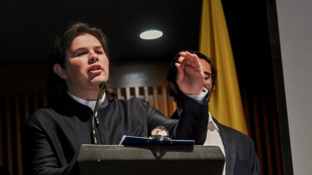 Hijo de Jorge Barón confesó que sufrió intento de robo en Bogotá y se defendió de críticas.