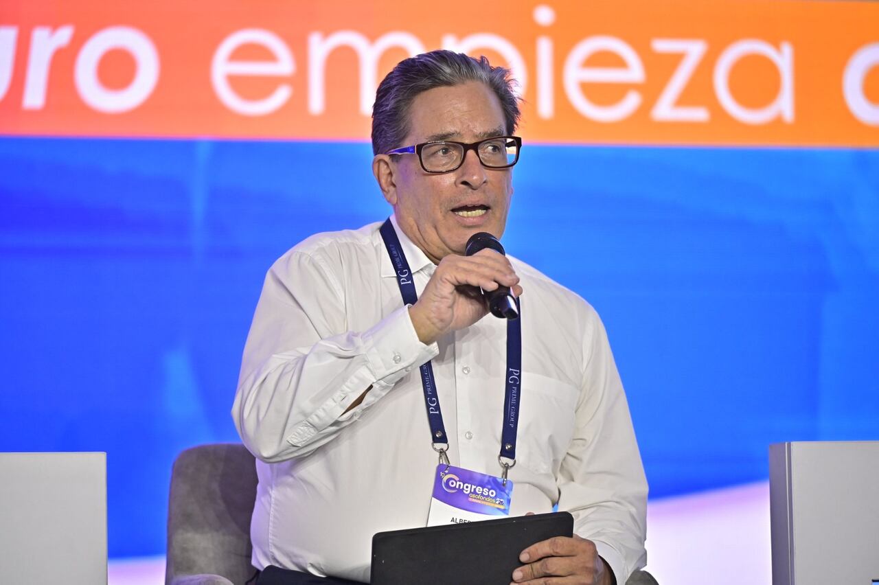 Ministro Ávila defiende las finanzas públicas de Colombia ante el Congreso — image 4