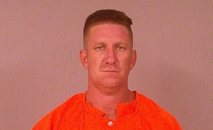 El hombre fue detenido y puesto a disposición de las autoridades judiciales