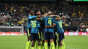 BALTIMORE, MARYLAND - SEPTEMBER 26: Luis Suárez #9 of Colombia celebrates with teammates after scoring his team's first goal during an international friendly match between Mexico and Colombia at M&T Bank Stadium on September 26, 2026 in Baltimore, Maryland. (Photo by Omar Vega/Getty Images)