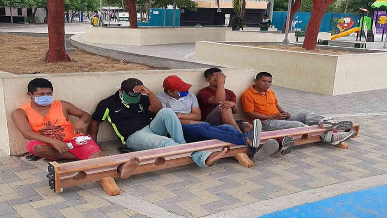 ''Claudia no va a poder...porque nadie va a poder'': Víctor De Currea-Lugo