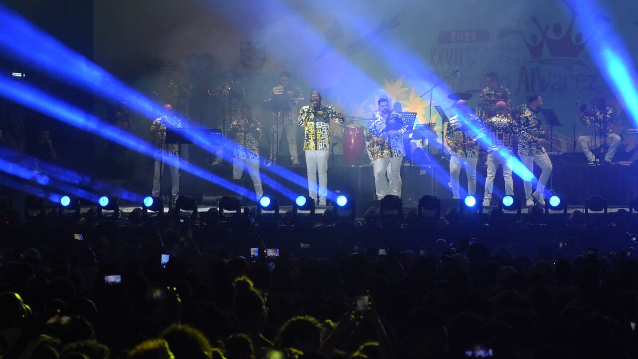 Grupo Niche en el Festival de Música del Pacifico Petronio Álvarez.