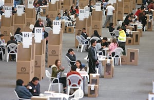 Esta iniciativa busca combatir la abstención y vigilar de cerca la comisión de delitos, promoviendo que la ciudadanía vote de manera informada y libre de coacciones.