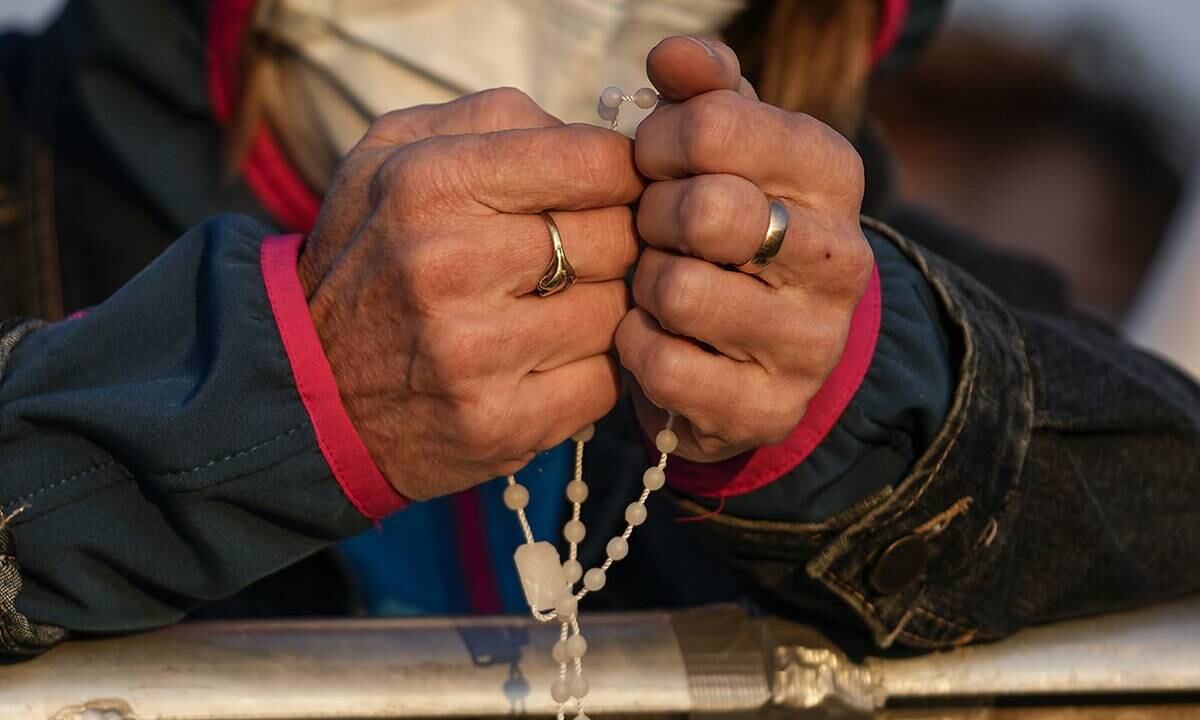 Hombre se hizo pasar por Jesús, y logró estafar a una mujer en Puerto Rico