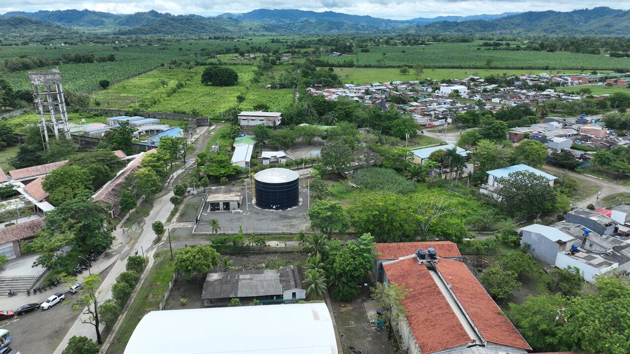 Tanque de almacenamiento en Turbo Antioquia contó con inversión de 18 mil millones de pesos - Foto: Ingenieros - Prensa Min Vivienda