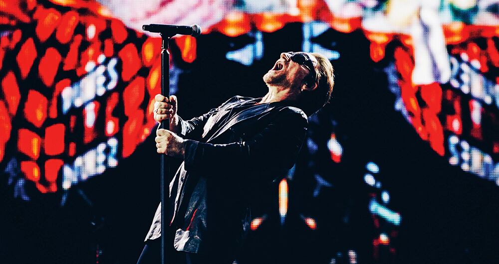 Con un maestro de ceremonias como Bono a la cabeza, la banda irlandesa (y su baterista de reemplazo) demuestra haber sido una perfecta elección de apertura.