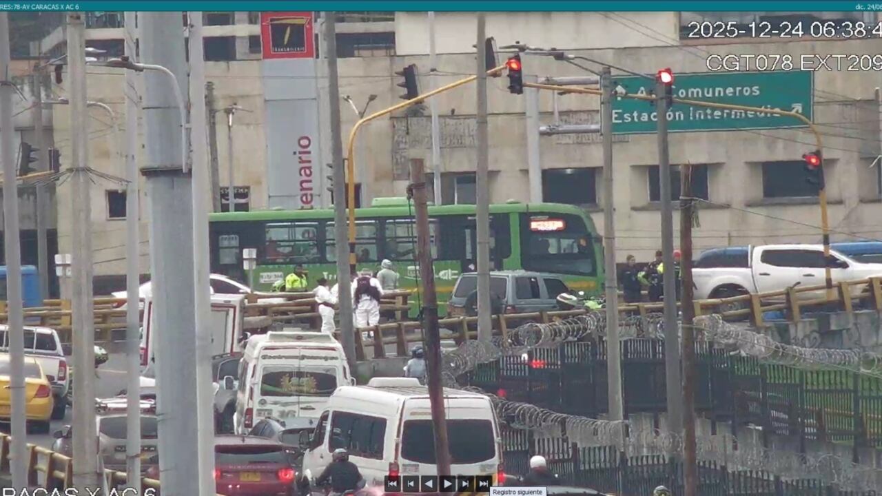 Los agentes del CTI realizando las primeras labores de investigación.