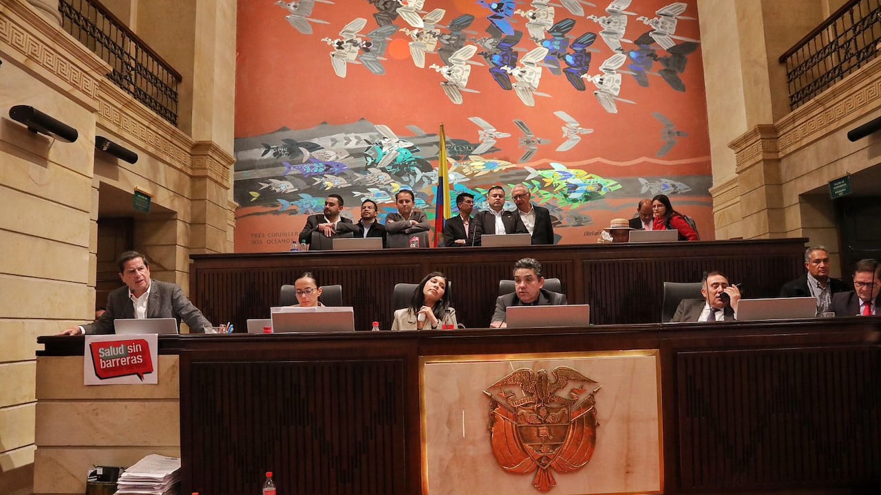 Discusión de la reforma a la salud en segundo debate en la Cámara de Representantes.