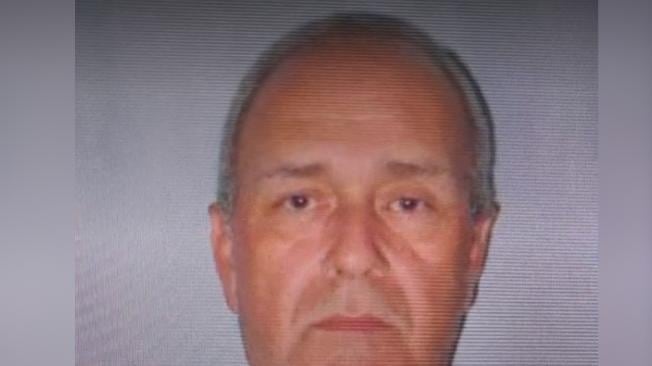 Este es el hombre que mató a su expareja y se suicidó en un centro comercial de Medellín.