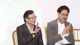El expresidente de Colombia, Gustavo Petro, y el líder de la oposición y senador del Pacto Histórico, Iván Cepeda, liderarán hoy la presentación del Gabinete por la Vida