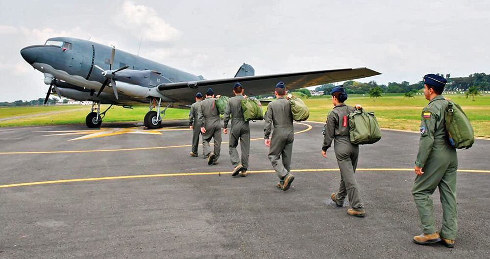    Desde el Congreso advierten que el bajo presupuesto para el Ministerio de Defensa pone en riesgo el mantenimiento de la flota aérea de las Fuerzas Armadas.