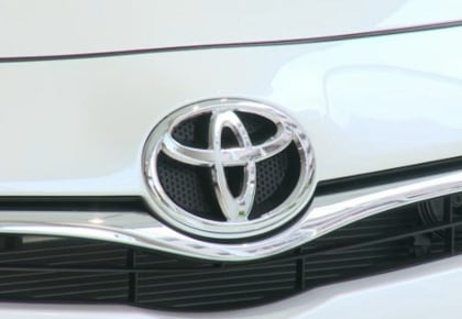 Toyota sigue apostándole a la hibridación y a los motores de hidrógeno.