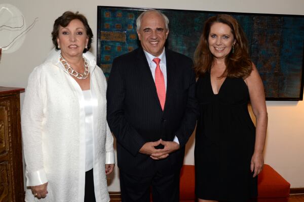 Jackie Strouss de Samper, Ernesto Samper Pizano y Adriana de Zubiría. 