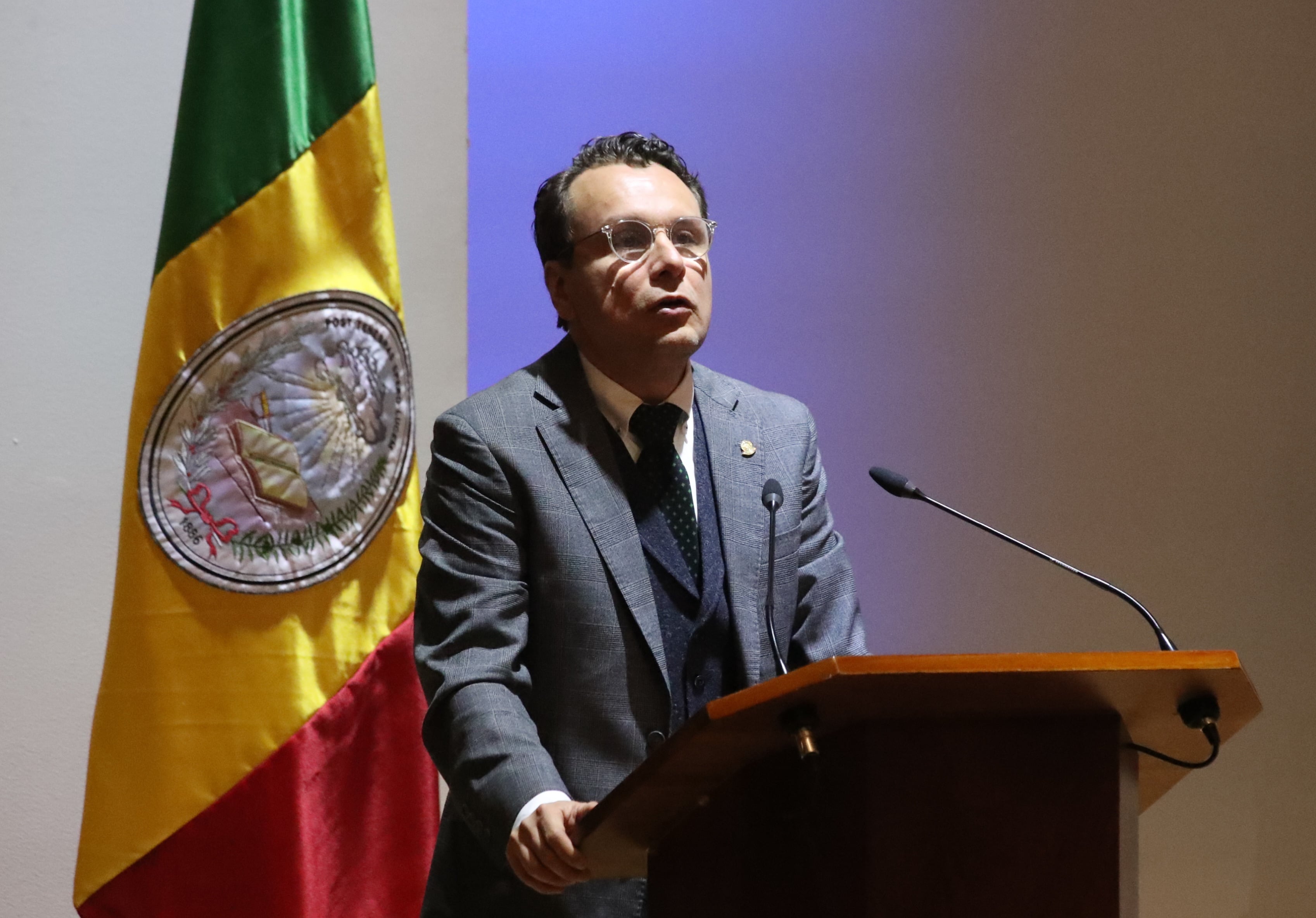 Conmemoración Eméritos Homenaje a exmagistrados y académicos que han dejado
huella ejemplar en la justicia y la academia jurídica.