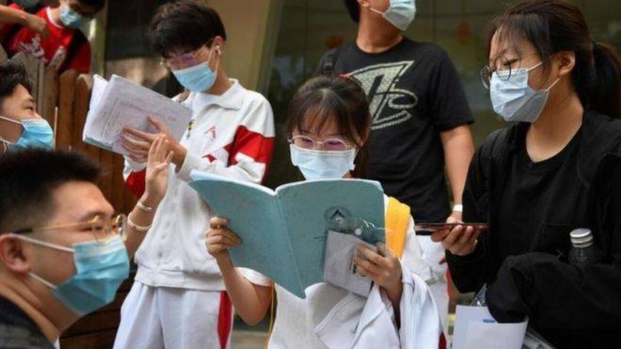 Esta edición del gaokao se celebró con medidas contra el coronavirus.