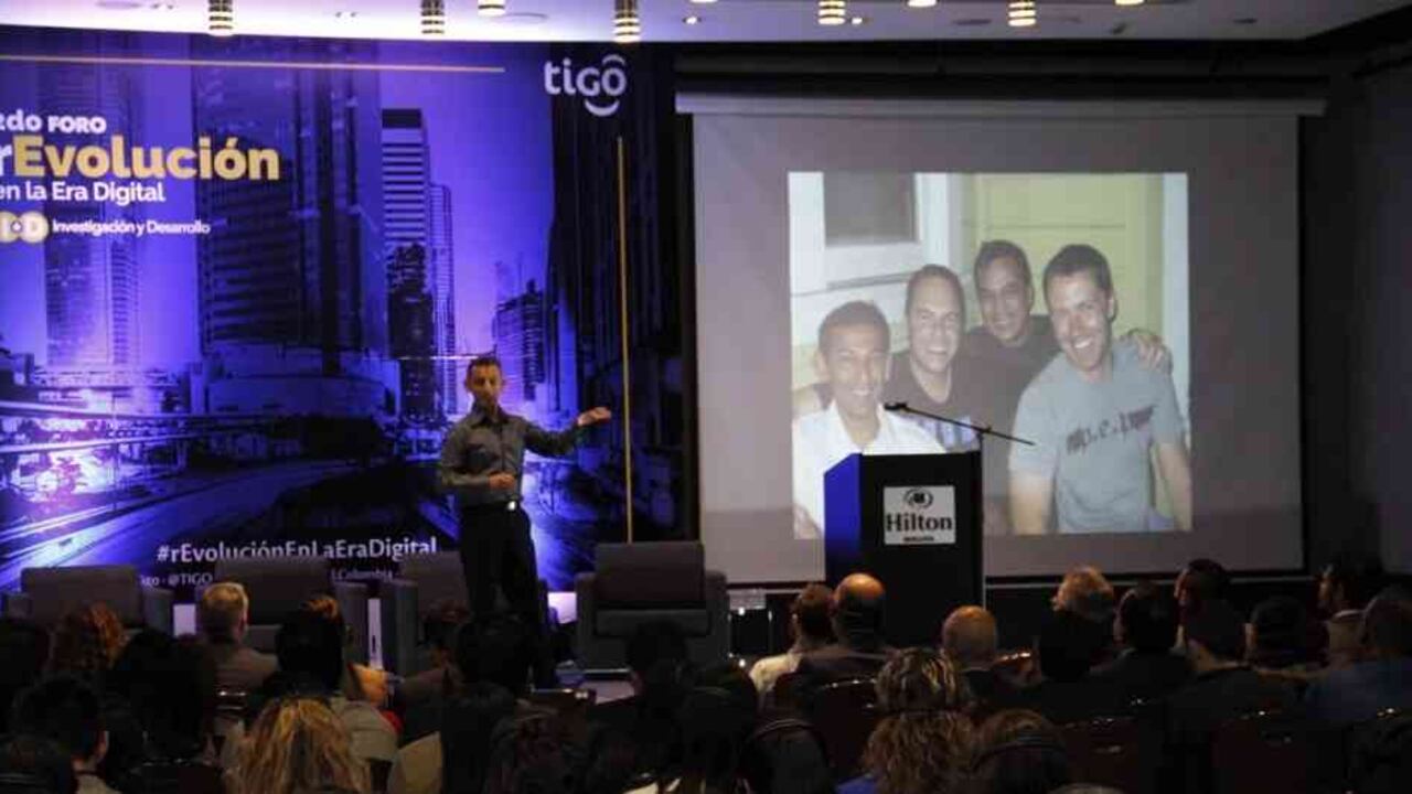 El cocreador de Shazam Dhiraj Mukherjee, en su presentación.