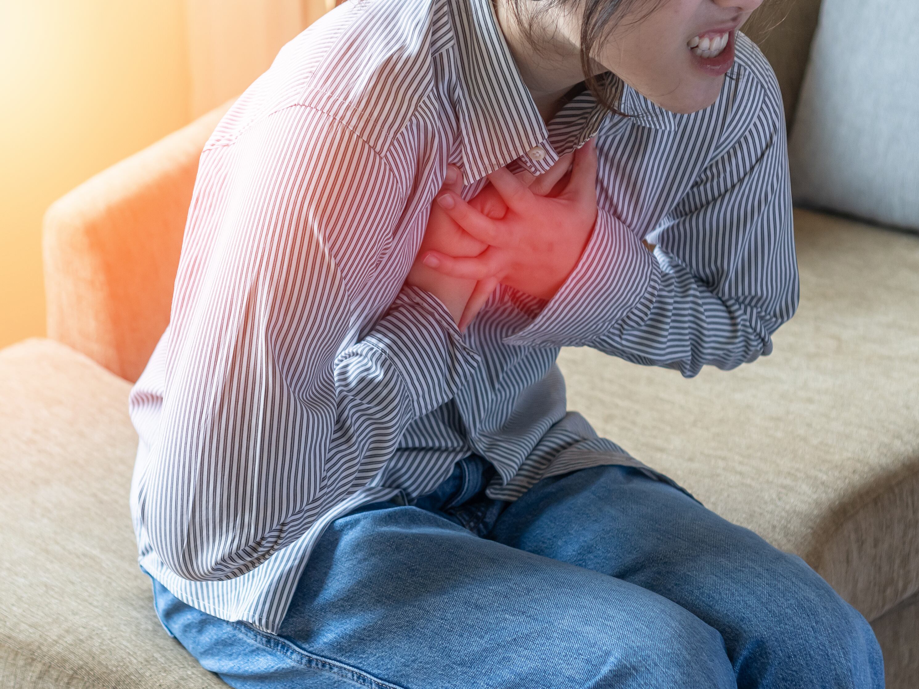 El tromboembolismo pulmonar puede presentarse sin síntomas claros, pero requiere atención médica urgente.