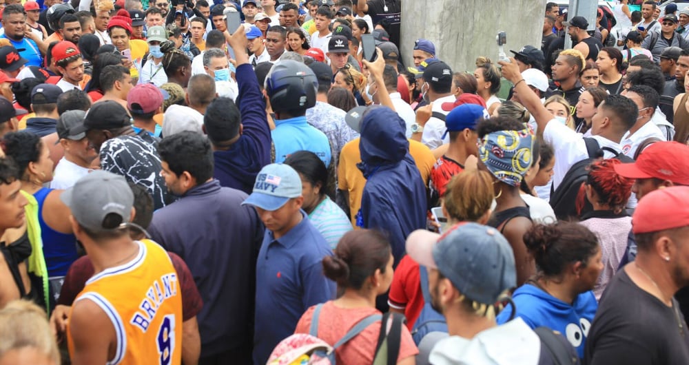 Migrantes en Necoclí, Antioquia.