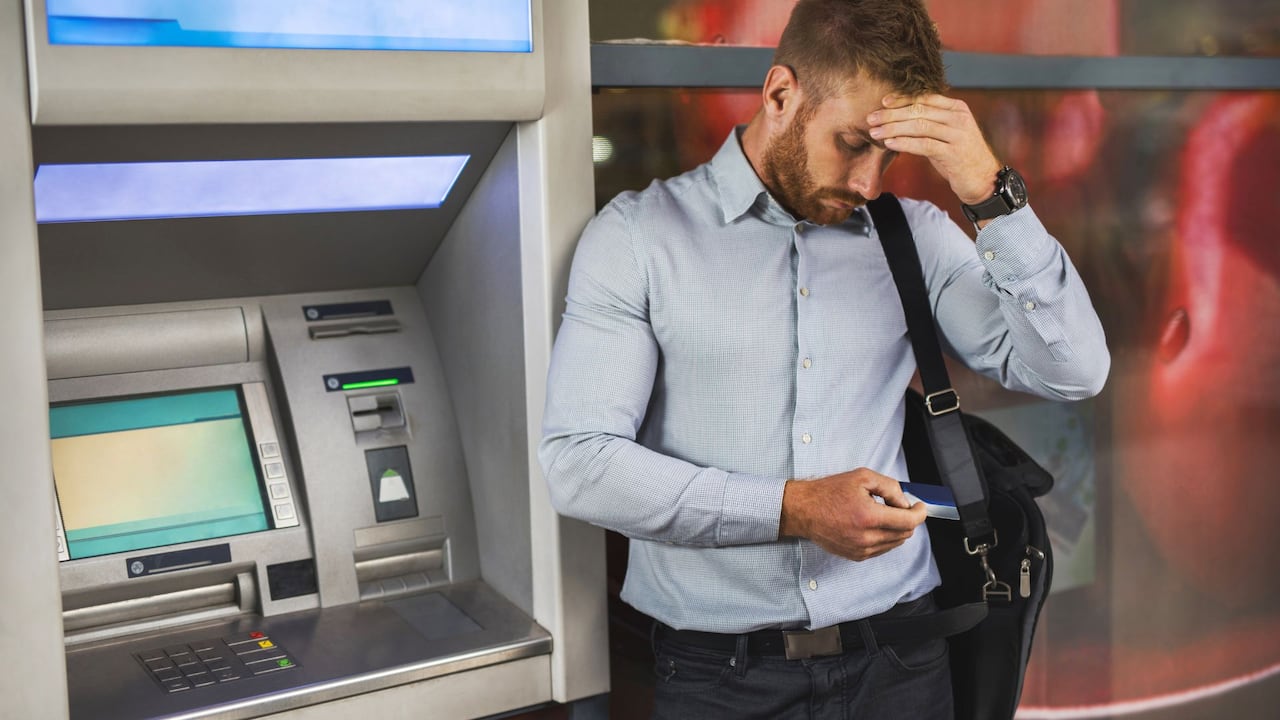 A pesar del crecimiento de los pagos digitales, los cajeros automáticos siguen siendo un blanco frecuente para los delincuentes.